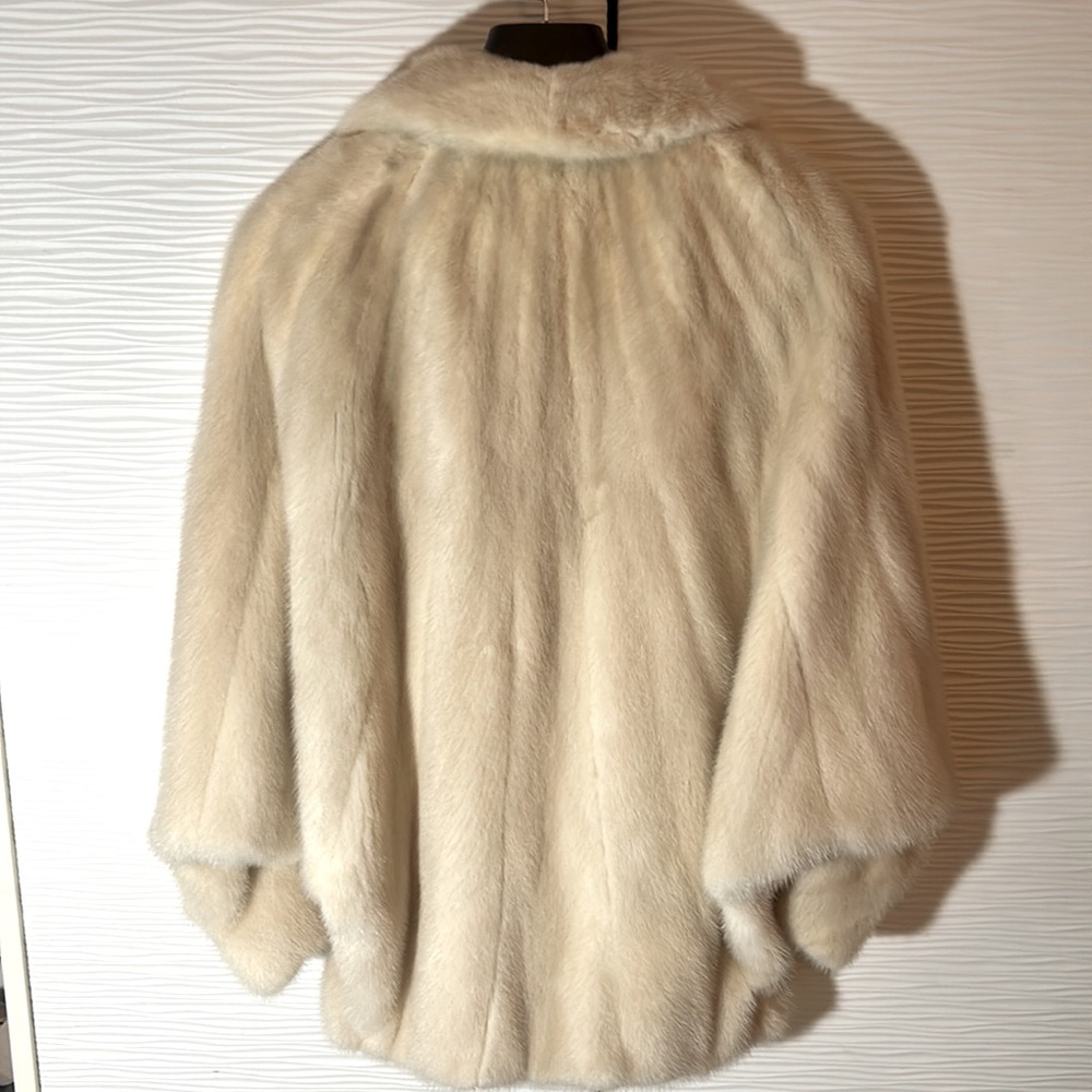 Women's Cream Fur Coat - Elegant Short Jacket